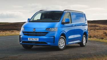 Volkswagen Transporter - front 3/4 static