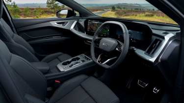Audi Q4 e-tron - front seats