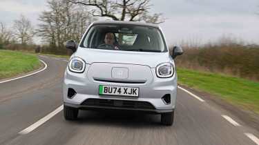 Leapmotor T03 - front full width tracking