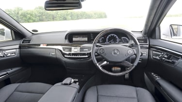 Mercedes S350 interior