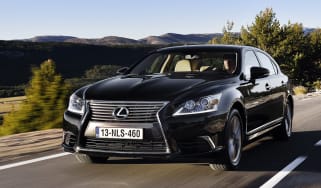 Lexus LS 460L front action