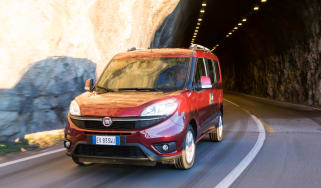 Fiat Doblo 2015 - tracking