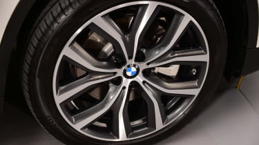BMW X1 2015 wheel