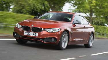 Used car hunter - BMW 4 Series front tracking 