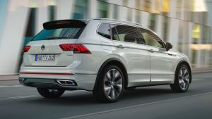 Volkswagen Tiguan Allspace - rear action