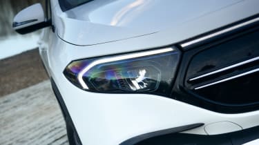Mercedes EQA - headlights