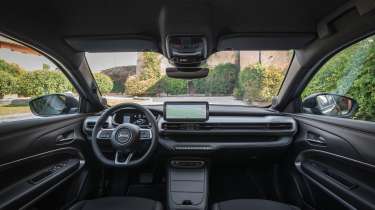 Jeep Avenger 2026 facelift interior