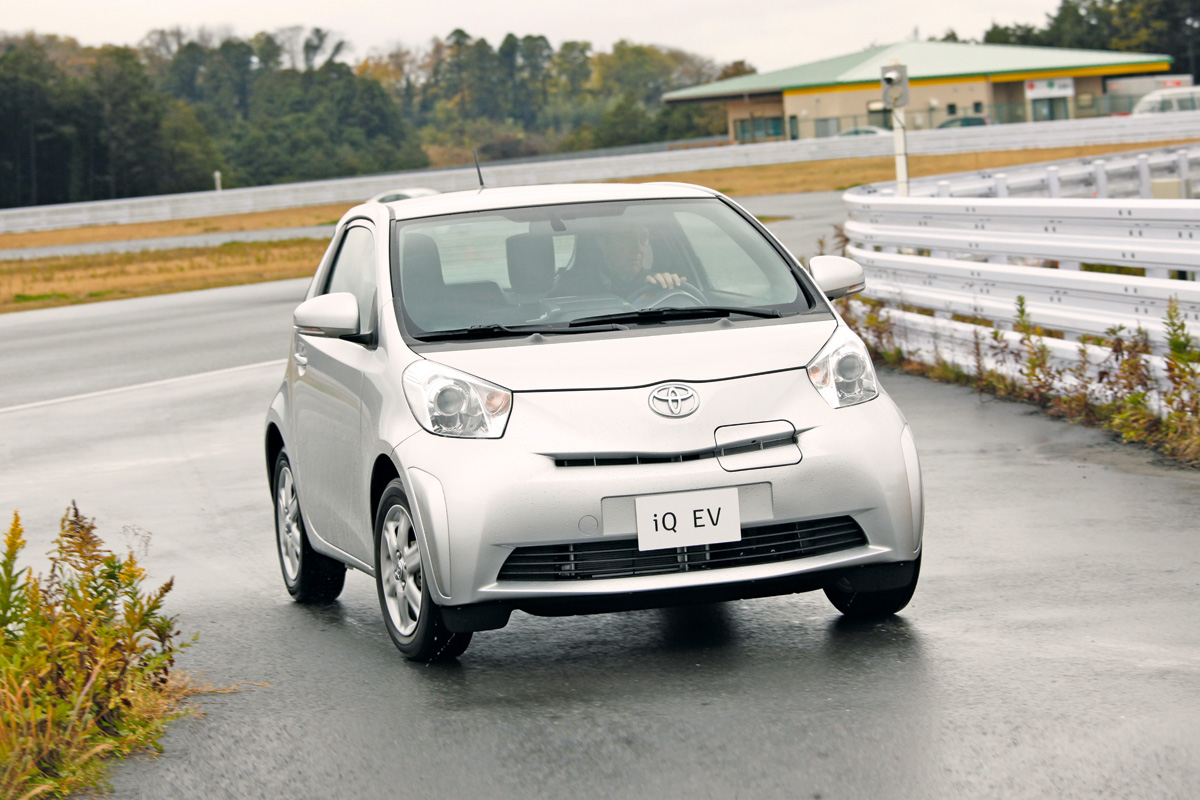 Toyota IQ ev