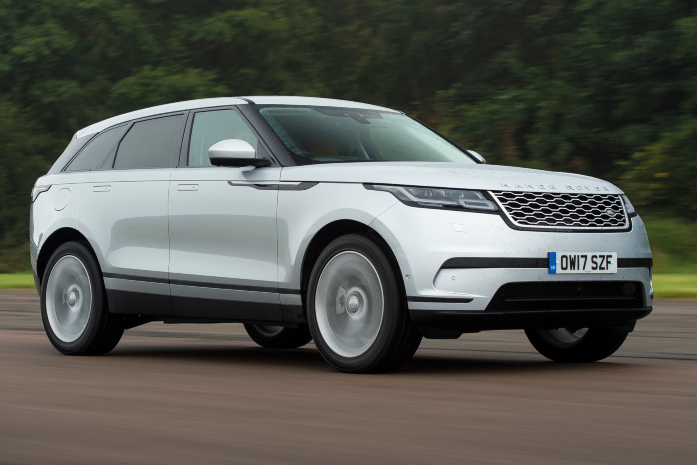 Range Rover Velar 2.0 diesel 2017 review Auto Express