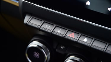 Renault Arkana - buttons
