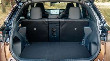 Toyota Yaris Cross facelift - boot