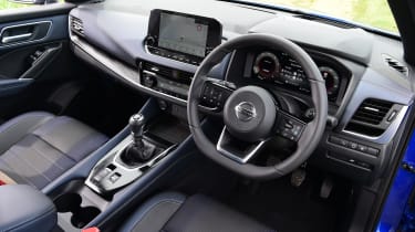 Nissan Qashqai - interior