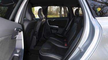 Volvo XC60 R-Design D4 2014 rear seats