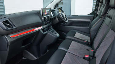 Citroen Dispatch VTR - cabin