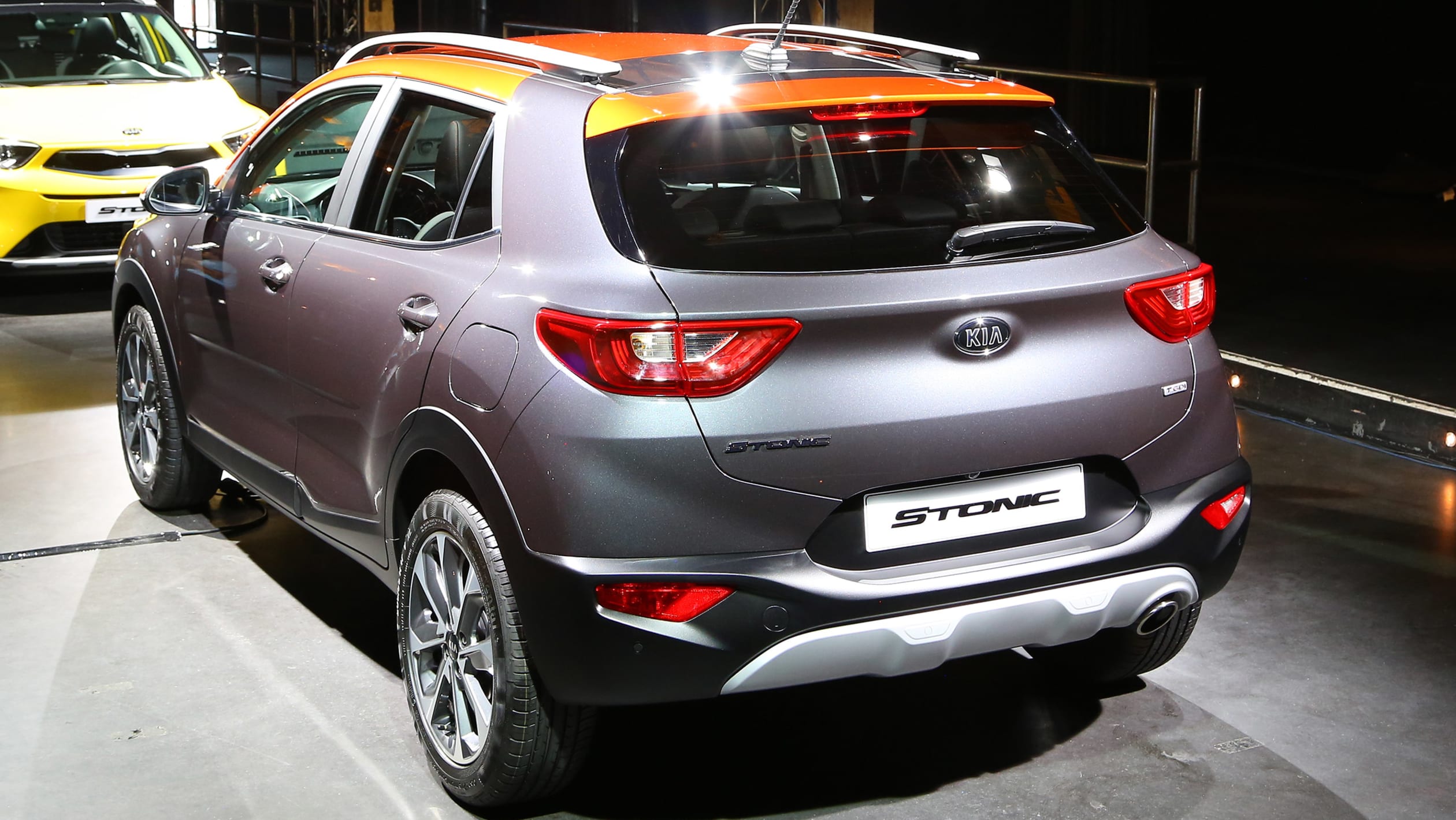 All-new Kia Stonic Revealed For B-Segment SUV Assault - Pictures | Auto ...