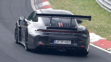 Porsche 911 GT3 RS facelift - rear tracking