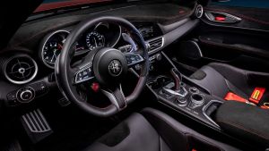 Alfa Romeo Giulia GTAm - cabin