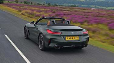 BMW Z4 - rear tracking