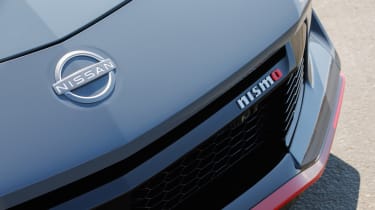 Nissan Z Nismo - front grille