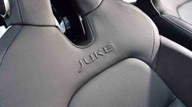 Nissan Juke - driver&#039;s seat detail