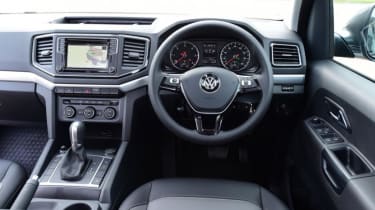 Used Volkswagen Amarok - dash