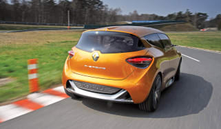 Renault R-Space Concept rear track