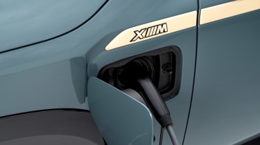 BMW XM - plugged in