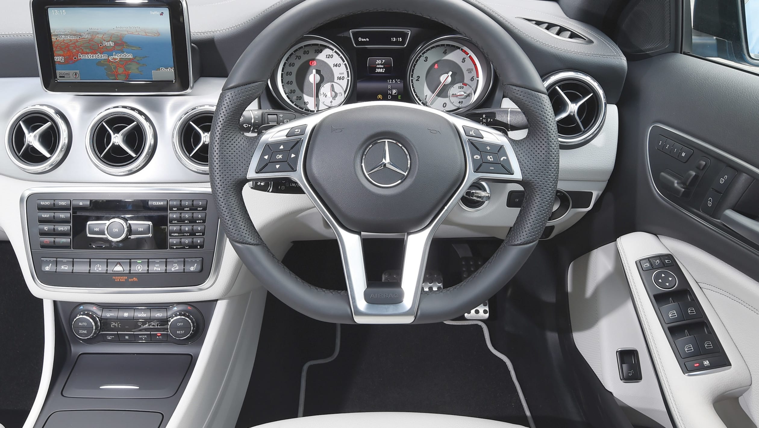 Mercedes COMAND in-car infotainment review - pictures | Auto Express