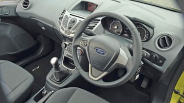 Ford Fiesta 1.6 TDCi ECOnetic interior