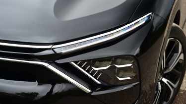 Used Citroen C5 X - front light