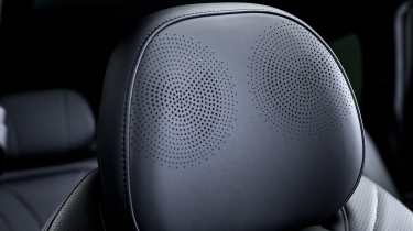 Chery Tiggo 9 - head rest