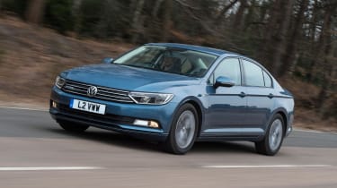 Volkswagen Passat BlueMotion 2016 - front tracking 2