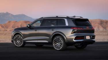 Audi SQ9 - rear static