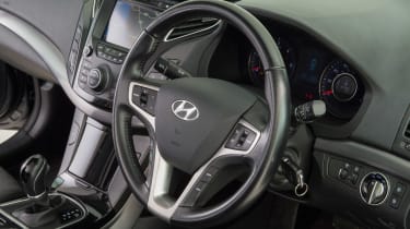 Used Hyundai i40 - steering wheel