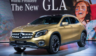 Mercedes GLA - show front