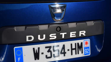 Dacia Duster facelift - Duster badge