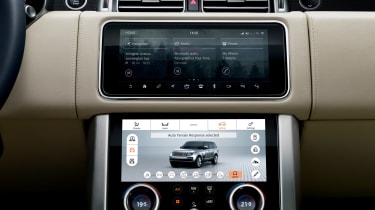 Range Rover review - screen