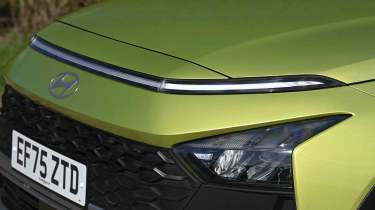 Hyundai Bayon - front light bar