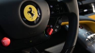 Ferrari 849 Testarossa - steering wheel