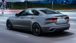 Jaguar%20XE%202020-8.jpg