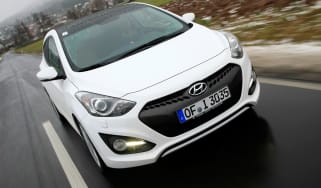 Hyundai i30 3dr front action