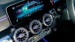 mercedes_glb_220_d_uk_2020-14.jpg