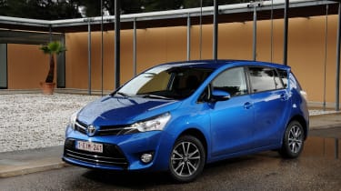 Toyota Verso front static