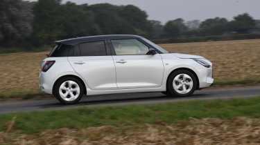 Suzuki Swift - side action