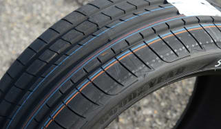 Goodyear Eagle F1 Asymmetric 3