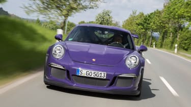 Porsche 911 GT3 RS - front action
