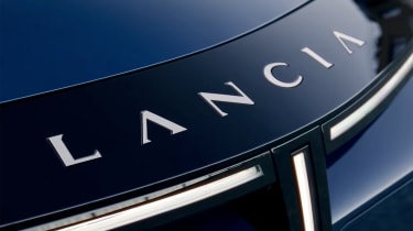 Lancia Ypsilon - Lancia badge 