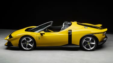 Ferrari 849 Testatrossa Spider - side studio