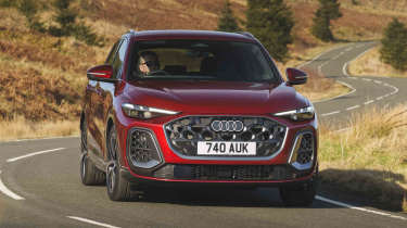 Audi Q5 - front cornering, alternative