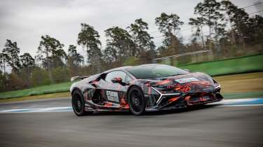 Lamborghini Revuelto SV - front angled